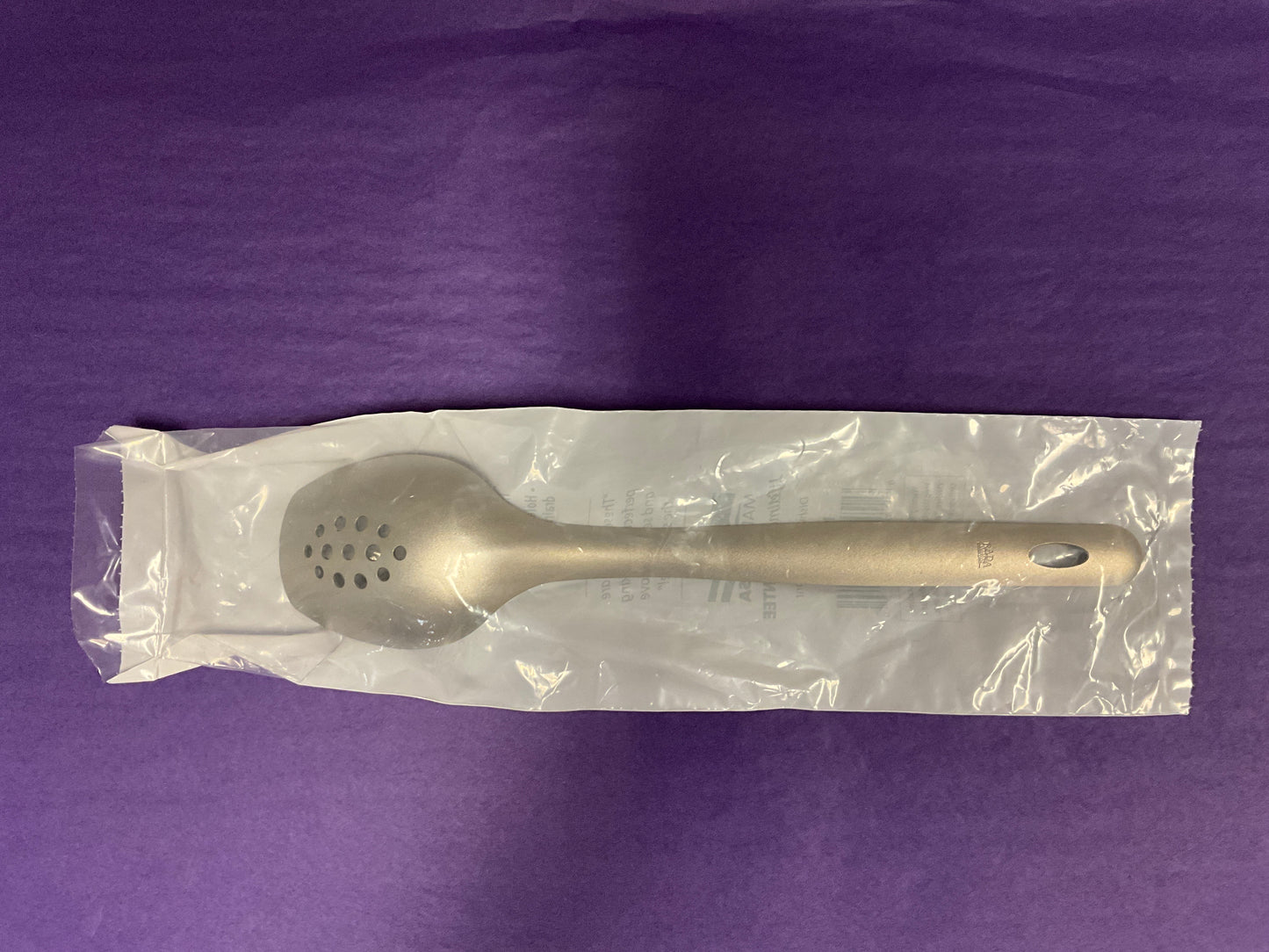 Rada Cook’s Spoon with Holes (R125)