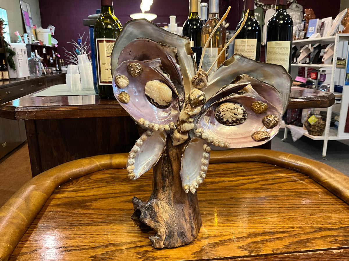 MW Carvings Madame Mississippi