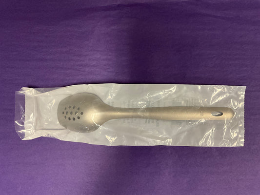 Rada Cook’s Spoon with Holes (R125)